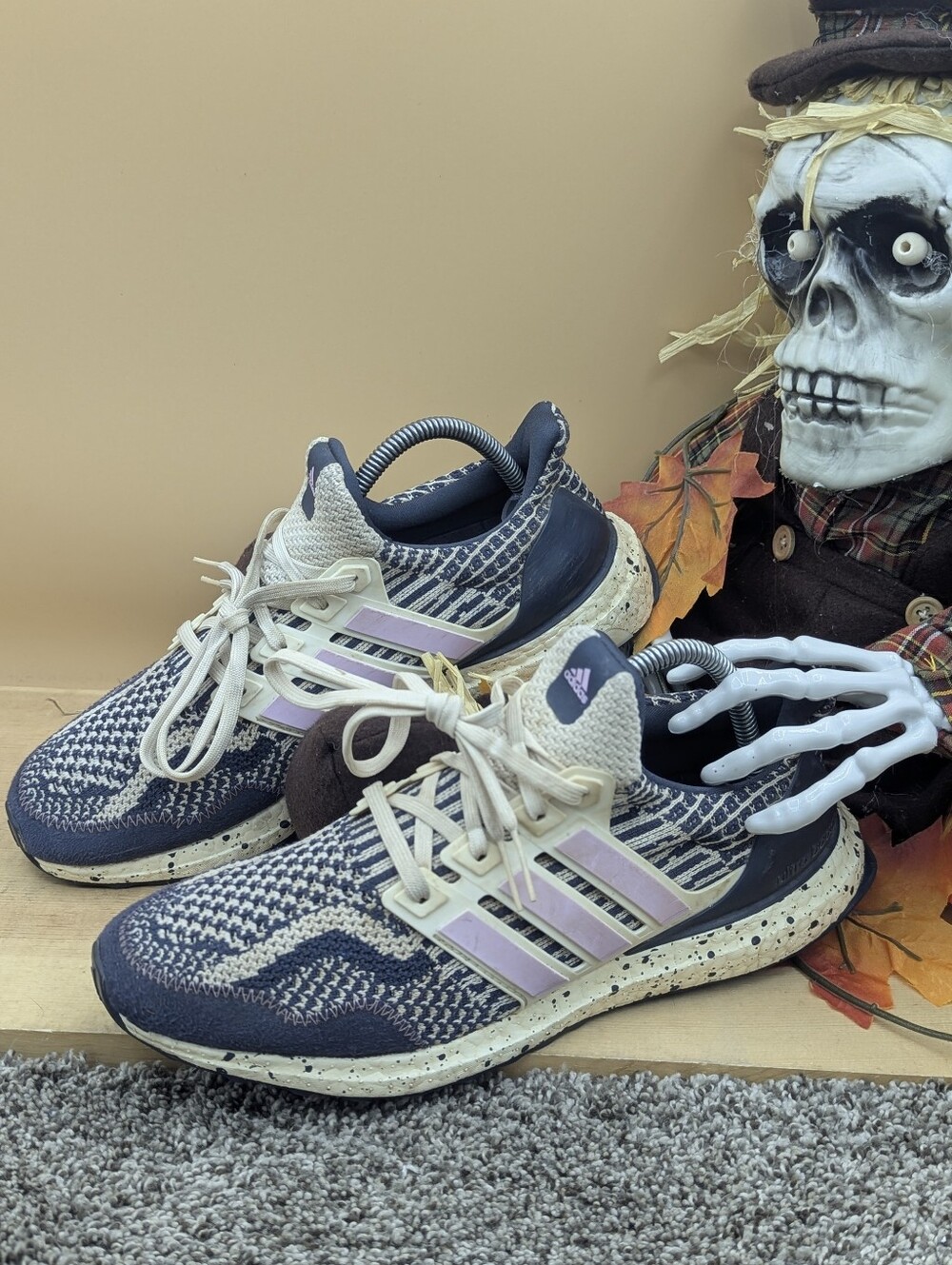 Adidas UltraBoost 5.0 Women's Size 9.5 Running Walking Gym Shoes Casual Comfort